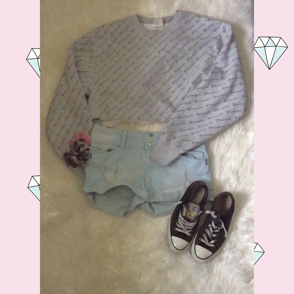 👗3/$30👗Cropped Champion hoodie